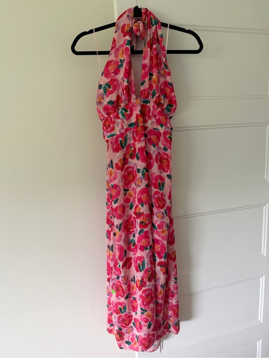 Adelyn Rae Dresses & Skirts - Adelyn Rae Pink Floral Halter Dress with Green Accents